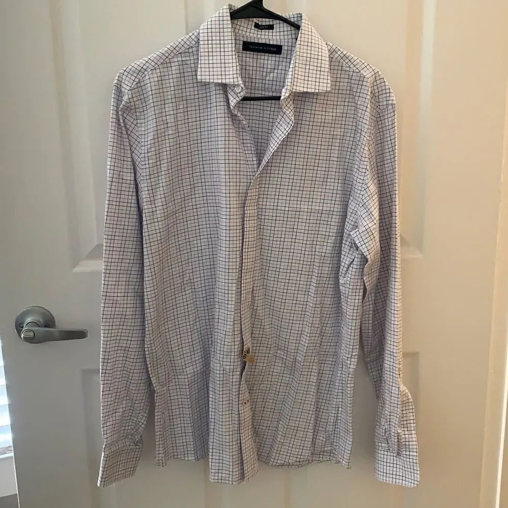 Medium Tommy Hilfiger Slim Fit Button Up Dress Shirt